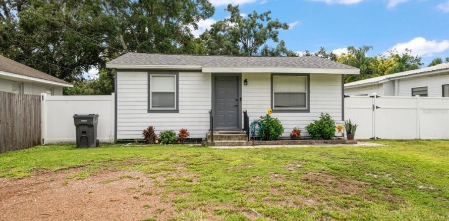 House in Saint Petersburg, Florida 1 bedroom, 57.23 sq.m. № 1915105
