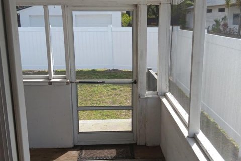 House in Saint Petersburg, Florida 1 bedroom, 57.23 sq.m. № 1915105 - photo 20