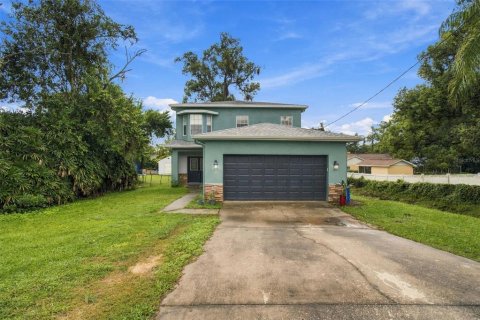 Villa ou maison à Dade City, Floride 3 chambres, 191.56 m2 № 2410081