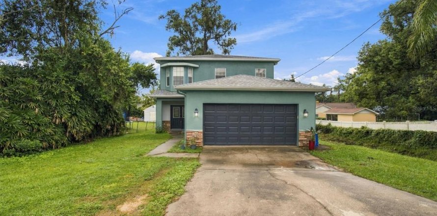 Villa ou maison à Dade City, Floride 3 chambres, 191.56 m2 № 2410081