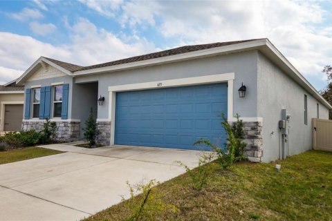 House in Eagle Lake, Florida 4 bedrooms, 207.73 sq.m. № 2210668 - photo 2
