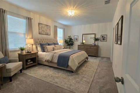 House in Eagle Lake, Florida 4 bedrooms, 207.73 sq.m. № 2210668 - photo 9