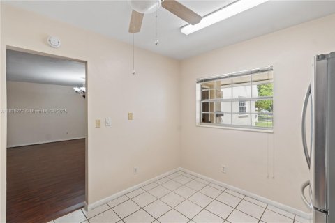 Condominio en venta en Miami, Florida, 1 dormitorio, 86.86 m2 № 1830823 - foto 14