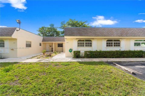 Condominio en venta en Miami, Florida, 1 dormitorio, 86.86 m2 № 1830823 - foto 29