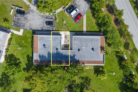 Condominio en venta en Miami, Florida, 1 dormitorio, 86.86 m2 № 1830823 - foto 30