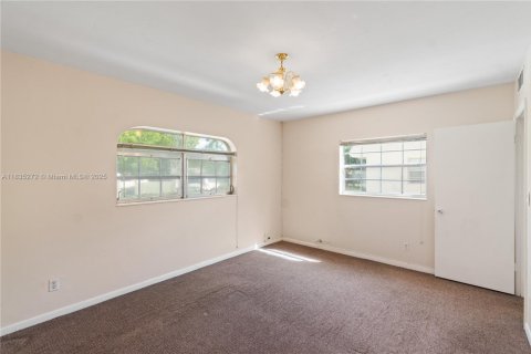 Condominio en venta en Miami, Florida, 1 dormitorio, 86.86 m2 № 1830823 - foto 27