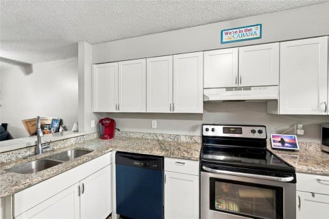 Appartement à louer à Clearwater, Floride: 2 chambres, 88.26 m2 № 2400093 - photo 6