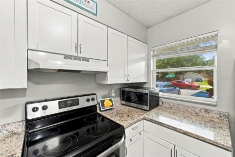Appartement à louer à Clearwater, Floride: 2 chambres, 88.26 m2 № 2400093 - photo 4