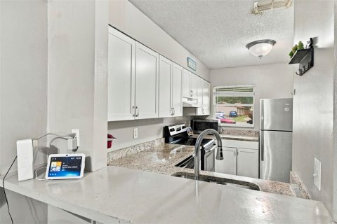Appartement à louer à Clearwater, Floride: 2 chambres, 88.26 m2 № 2400093 - photo 5