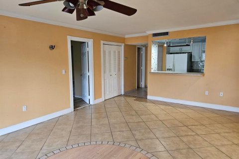 Copropriété à vendre à Lauderhill, Floride: 1 chambre, 77.39 m2 № 2146194 - photo 5