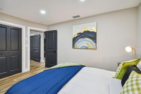 House in Gulfport, Florida 2 bedrooms, 96.43 sq.m. № 2395954 - photo 25
