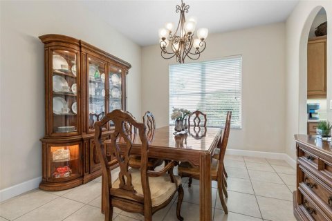 House in Palm Coast, Florida 4 bedrooms, 281.49 sq.m. № 1628608 - photo 11