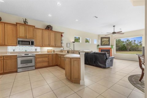 House in Palm Coast, Florida 4 bedrooms, 281.49 sq.m. № 1628608 - photo 12