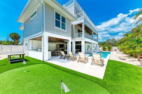 House in Holmes Beach, Florida 4 bedrooms, 248.51 sq.m. № 2108509 - photo 3