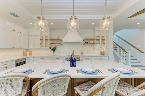 House in Holmes Beach, Florida 4 bedrooms, 248.51 sq.m. № 2108509 - photo 22