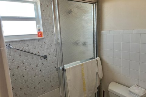 Condominio en venta en Hollywood, Florida, 2 dormitorios, 111.76 m2 № 2031761 - foto 11