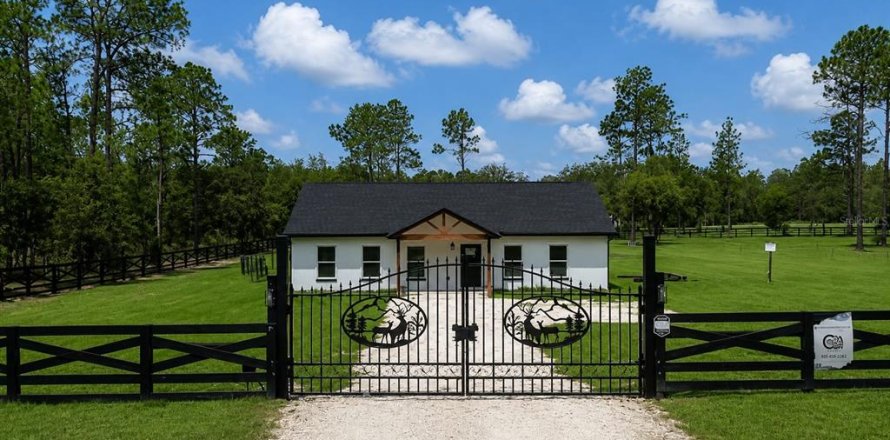 Casa en Morriston, Florida 3 dormitorios, 147.25 m2 № 2308916