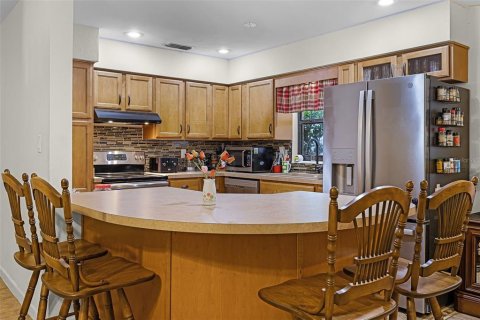 Casa en venta en Eustis, Florida, 4 dormitorios, 172.52 m2 № 1804695 - foto 10