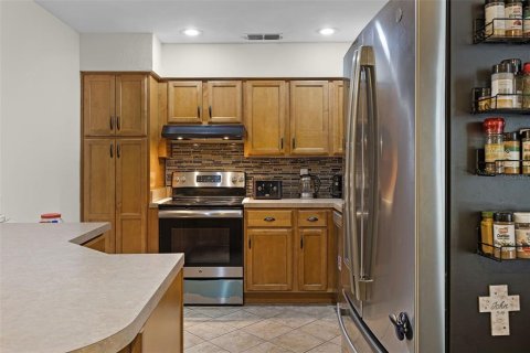 Casa en venta en Eustis, Florida, 4 dormitorios, 172.52 m2 № 1804695 - foto 12