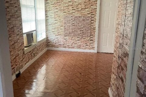 House in Williston, Florida 4 bedrooms, 121.79 sq.m. № 1690688 - photo 11