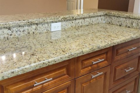 Condominio en alquiler en Miami, Florida, 2 dormitorios, 114.73 m2 № 2153218 - foto 8