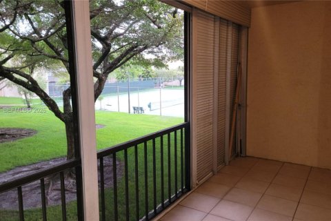 Condominio en alquiler en Miami, Florida, 2 dormitorios, 114.73 m2 № 2153218 - foto 26