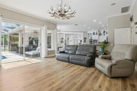 Casa en venta en Wesley Chapel, Florida, 6 dormitorios, 328.69 m2 № 1918405 - foto 29