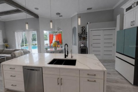 House in Osprey, Florida 4 bedrooms, 242.2 sq.m. № 2156433 - photo 10