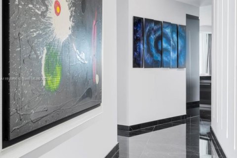 Купить кондоминиум в Санни-Айлс-Бич, Флорида 4 спальни, 330.27м2, № 1972576 - фото 9