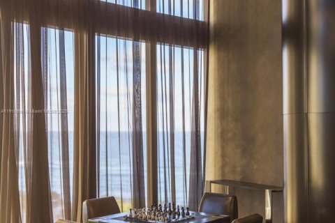 Condo in Sunny Isles Beach, Florida, 4 bedrooms  № 1972576 - photo 28