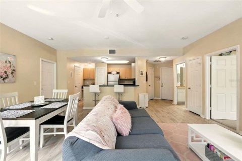 Condo in Ocoee, Florida, 2 bedrooms  № 1829451 - photo 8