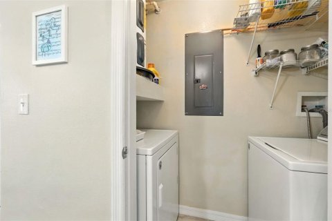 Condo in Ocoee, Florida, 2 bedrooms  № 1829451 - photo 24