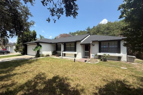 Villa ou maison à louer à Orlando, Floride: 3 chambres, 145.86 m2 № 2408353 - photo 2