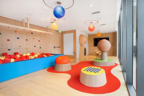 Снять в аренду кондоминиум в Майами, Флорида 1 спальня, 80.82м2, № 2047756 - фото 27