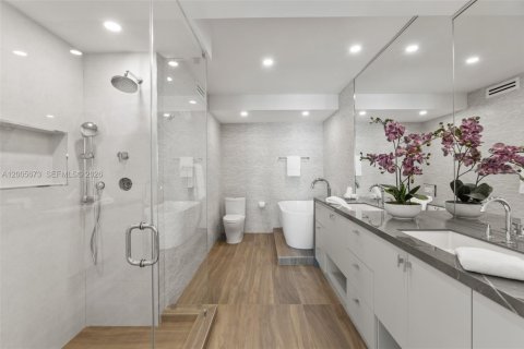 Copropriété à louer à Miami Beach, Floride: 3 chambres, 161.65 m2 № 2170656 - photo 17