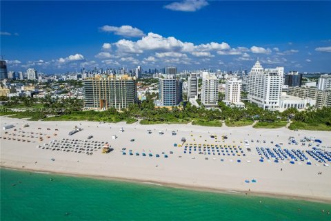 Copropriété à louer à Miami Beach, Floride: 3 chambres, 161.65 m2 № 2170656 - photo 24