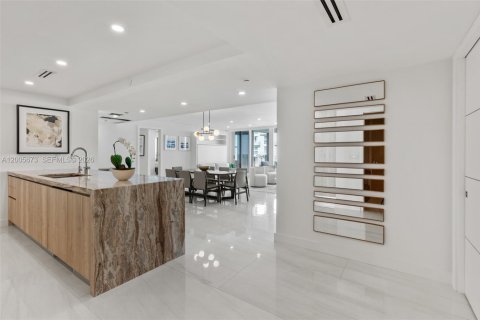Copropriété à louer à Miami Beach, Floride: 3 chambres, 161.65 m2 № 2170656 - photo 3