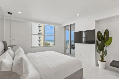 Copropriété à louer à Miami Beach, Floride: 3 chambres, 161.65 m2 № 2170656 - photo 15