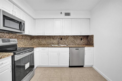 Condominio en alquiler en Aventura, Florida, 2 dormitorios, 109.72 m2 № 1730840 - foto 7