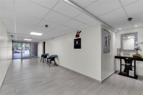 Condominio en alquiler en Miami Beach, Florida, 2 dormitorios, 65.22 m2 № 1788853 - foto 22