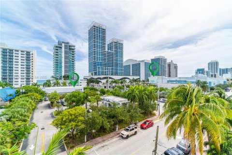 Condominio en alquiler en Miami Beach, Florida, 2 dormitorios, 65.22 m2 № 1788853 - foto 14