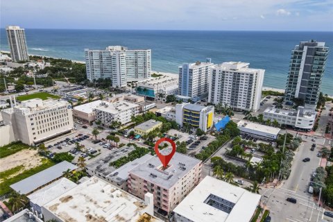 Condominio en Miami Beach, Florida, 2 dormitorios  № 1788853