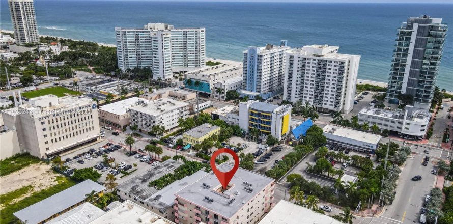 Condominio en Miami Beach, Florida, 2 dormitorios  № 1788853