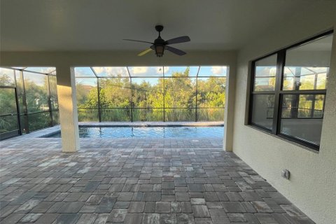 Villa ou maison à vendre à Port Charlotte, Floride: 3 chambres, 196.21 m2 № 2122963 - photo 6