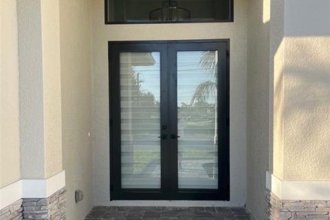 Villa ou maison à vendre à Port Charlotte, Floride: 3 chambres, 196.21 m2 № 2122963 - photo 2
