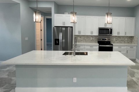 Villa ou maison à vendre à Port Charlotte, Floride: 3 chambres, 196.21 m2 № 2122963 - photo 3