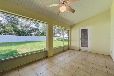 Villa ou maison à vendre à Groveland, Floride: 3 chambres, 153.38 m2 № 2416778 - photo 13