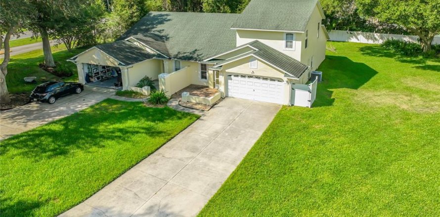 Villa ou maison à Groveland, Floride 3 chambres, 153.38 m2 № 2416778