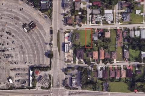Terreno en venta en Fort Lauderdale, Florida № 2077769 - foto 3