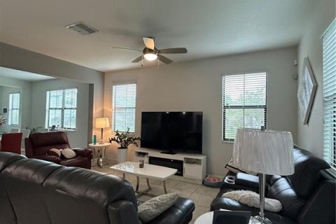 Townhouse in Orlando, Florida 4 bedrooms, 189.52 sq.m. № 1840611 - photo 11